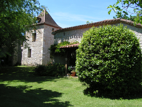 Terrasse et Pigeonnier